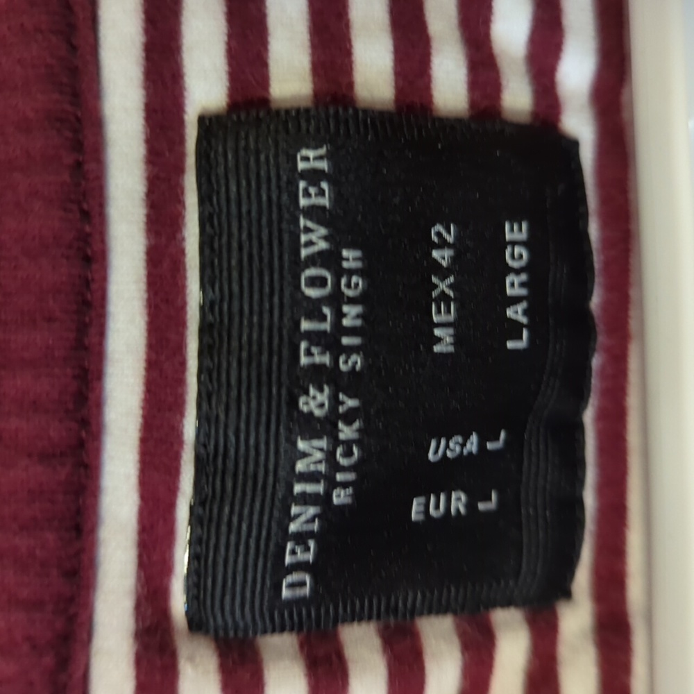 Striped Tee - Picture 3 of 4